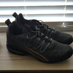 Men's Gray and Black Athletic Shoes