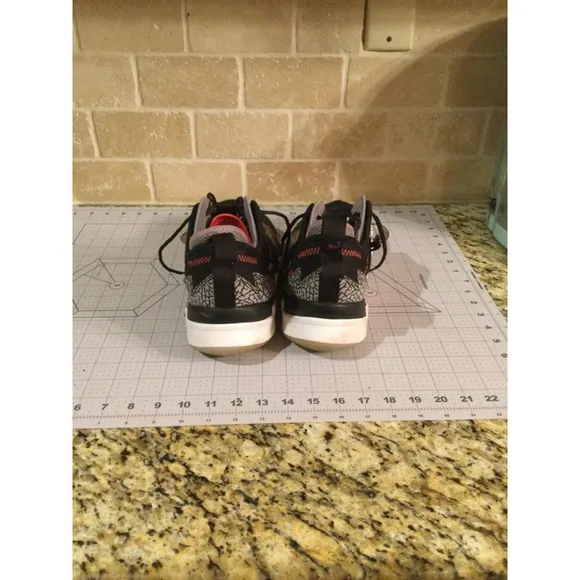 Men's Jordan Why Not Zero.2 Basketball Shoes Size 11.5 Black/Red