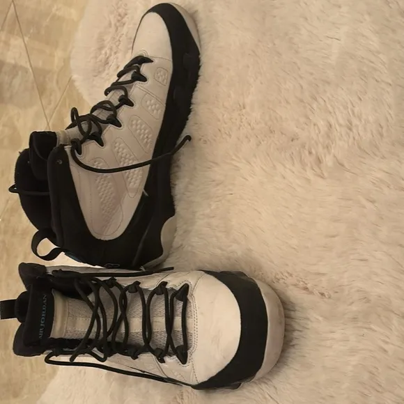 Men’s Jorden’s Black and Blue Basketball Shoes