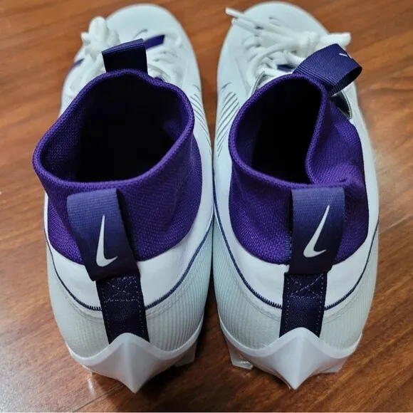Mens Nike cleats size 15