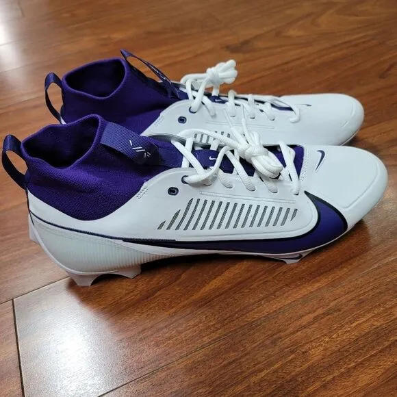 Mens Nike cleats size 15