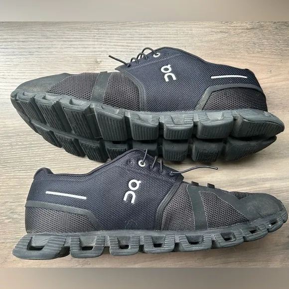 Men’s On Cloud 5 Waterproof Shoes Black size 12 Athletic Running Sneakers