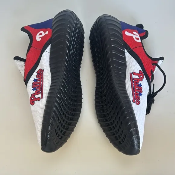 Mens Phillies canvas sneakers