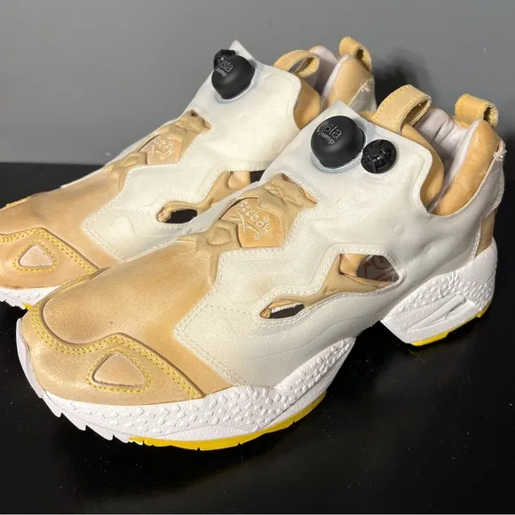 Men’s Reebok InstaPump Fury cream white sz 6