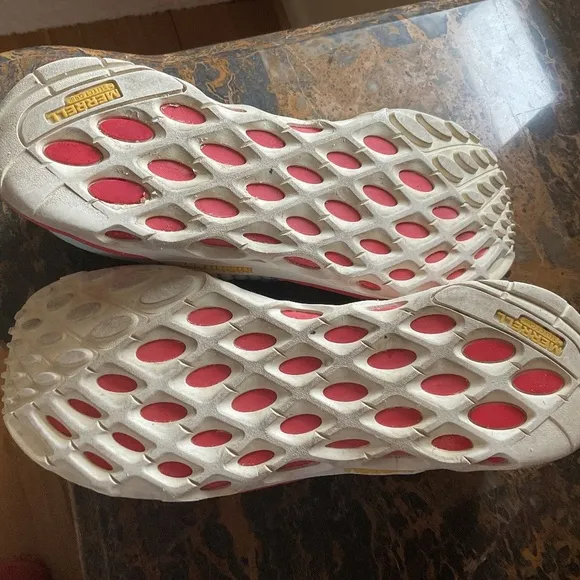 MERREL LIGHT TURQUOISE BLUE/RED SOLE STRETCH WOMEN SNEAKERS SIZE US 8.5