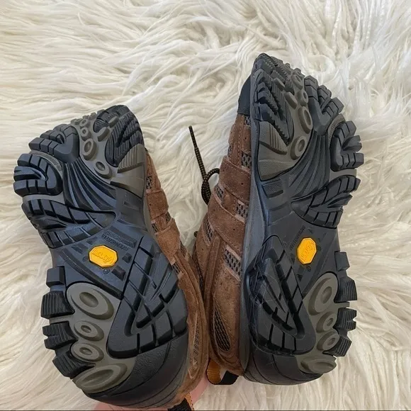 Merrell brown suede vibram sole mens low hiking boots‎ size 8