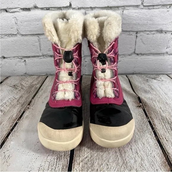 Merrell Girls Spruzzi Waterproof Rain / Snow Boots Size 5 Pink Floral
