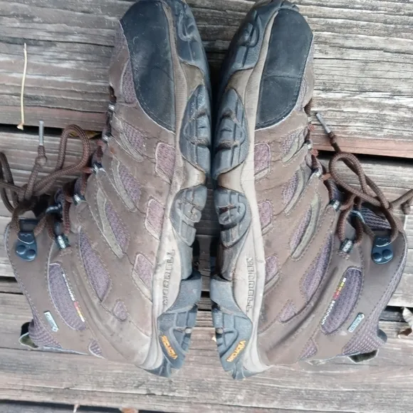 Merrell Men 10.5 Moab Mid Gore-Tex Dark Earth Hiking Trail Boots J87701 Get out