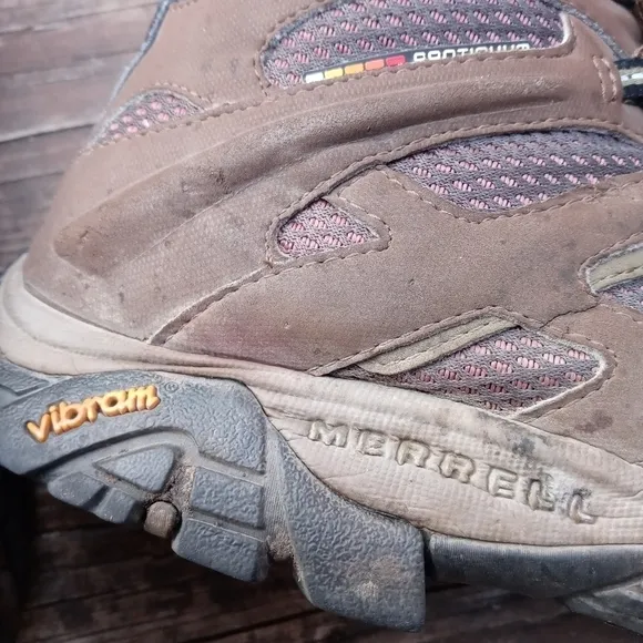 Merrell Men 10.5 Moab Mid Gore-Tex Dark Earth Hiking Trail Boots J87701 Get out