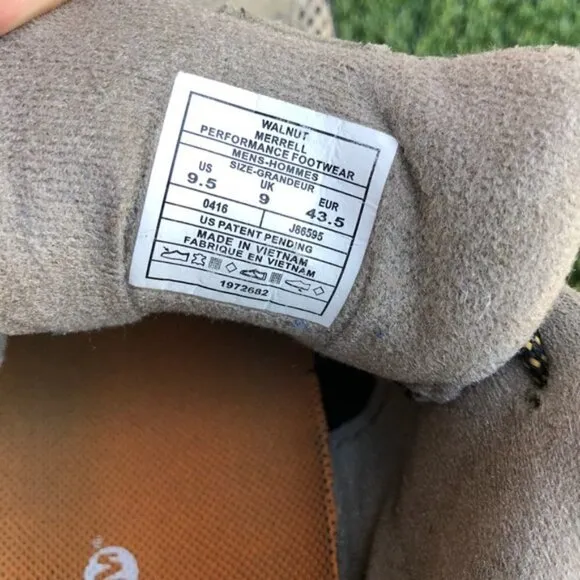 Merrell Moab Ventilator Mesh Hiking Shoe in Walnut 9.5