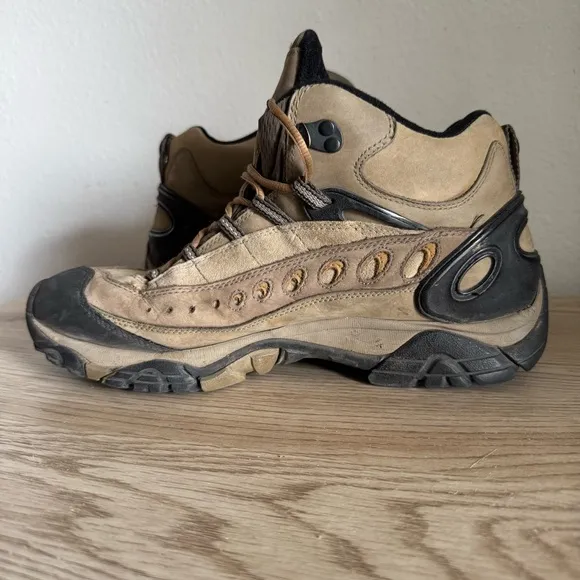 Merrell Pulse II Vibram Waterproof Hiking Boots Loden Taupe Mens Size 10