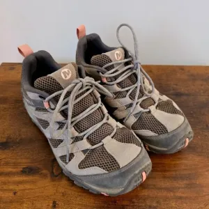Merrell Women's Alverstone Low Hiking Boots