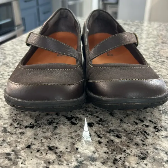 Merrell Women's Dassie MJ Casual Shoes - Espresso size 8.5