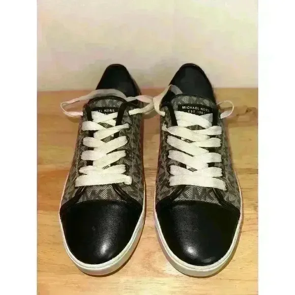 Michael Kors &quot;City&quot; signature graphic canvas/faux leather lace-up sneakers Sz 8