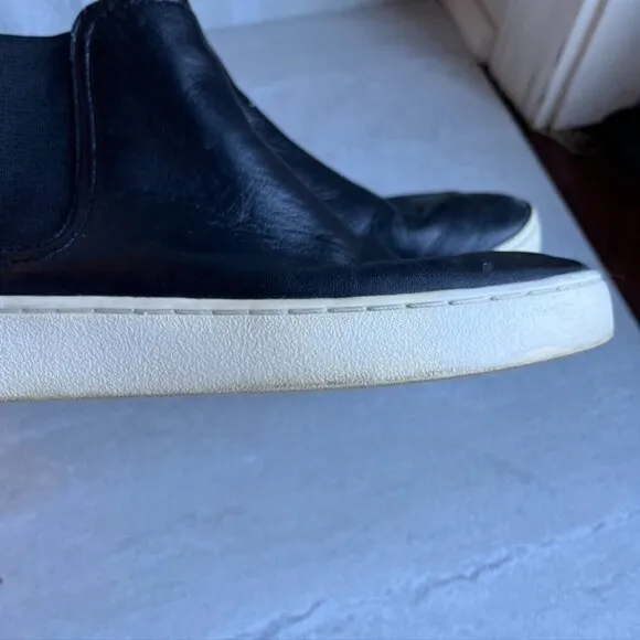 Michael Kors Black leather Womens Sneaker Booties pull on Size 6.5