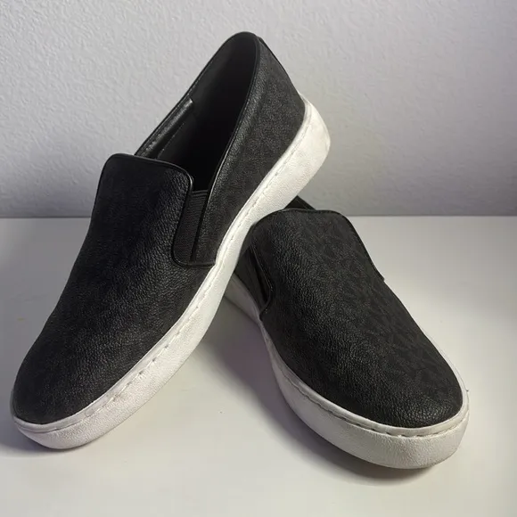 Michael Kors Women’s Keaton Black Logo Slip On Sneakers Size 6.5