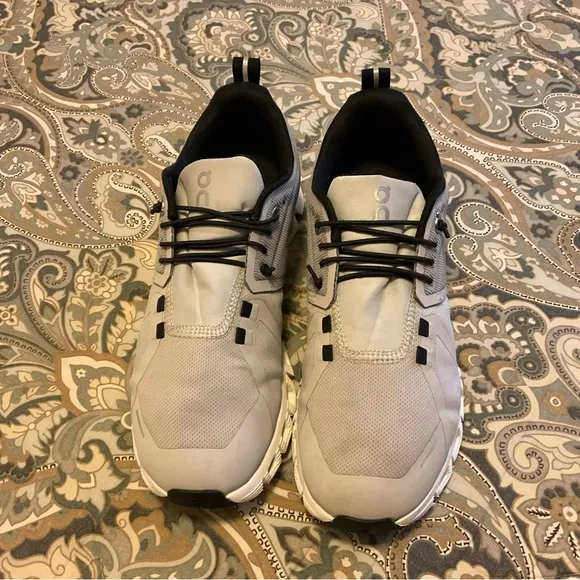 Mint On Cloud 5 Waterproof Running Shoes. Women’s Sz 8 Worn 2x