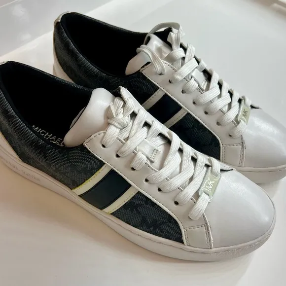 Monae Signature Logo Lace-Up Sneakers