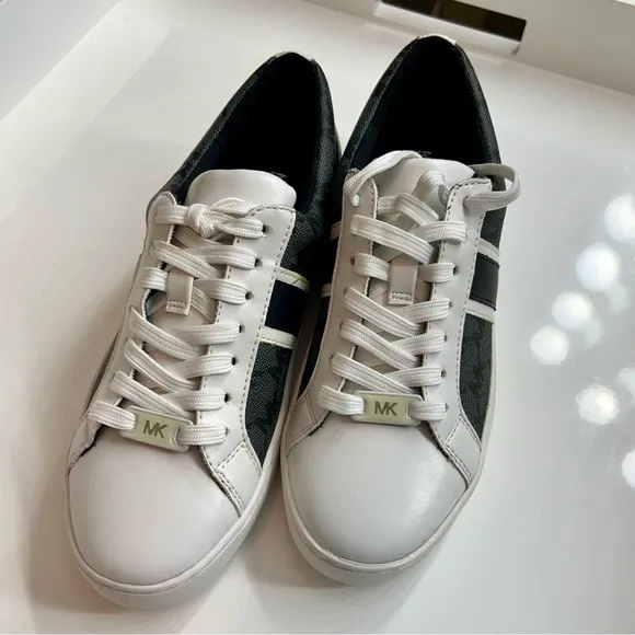 Monae Signature Logo Lace-Up Sneakers