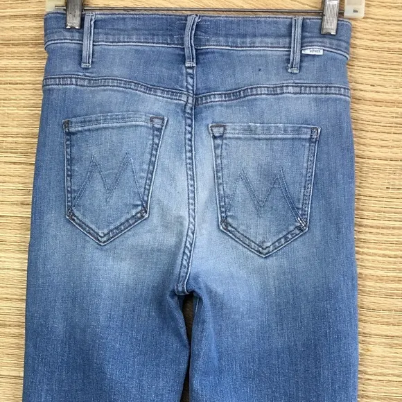 MOTHER The Hustler Ankle Fray In Shaken, Not Stirred  Wash Size 25
