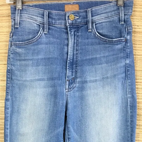 MOTHER The Hustler Ankle Fray In Shaken, Not Stirred  Wash Size 25