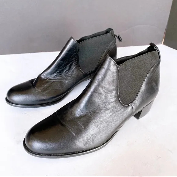 Munro Shari Black Leather Ankle Boots US8.5 ($239)