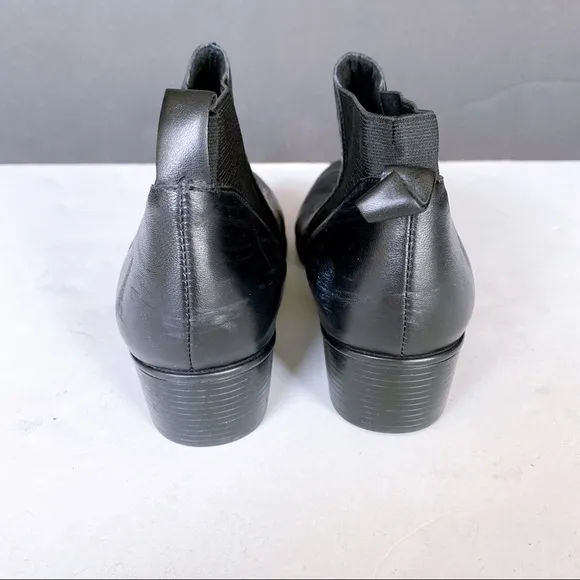 Munro Shari Black Leather Ankle Boots US8.5 ($239)