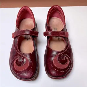 NAOT Sea Size 8 US 39 EU Bordeaux Leather Swirl Women’s Mary Jane Shoes