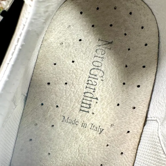 Nero Giardini Women's Lace Sneakers. Made in Italy. Size: US 5