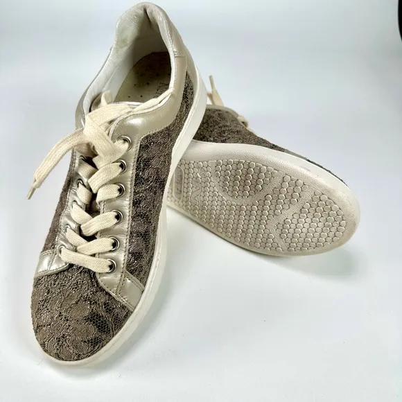 Nero Giardini Women's Lace Sneakers. Made in Italy. Size: US 5