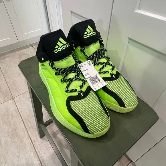 NEW ADIDAS DERRICK ROSE ADIZERO BASKETBALL SNEAKERS SZ 9.5 MENS! - 9108