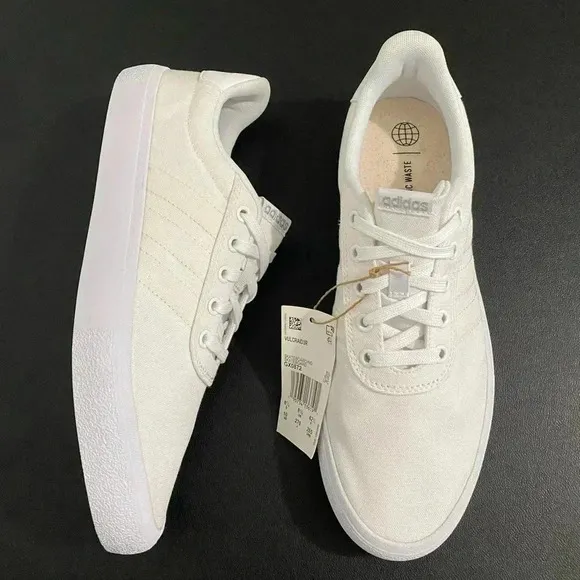 New Adidas Vulc Raid3R Skateboard Sneakers White 3 Stripe Athletic Retro 90s Y2K