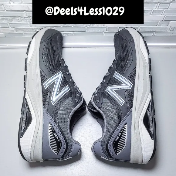 New Balance 1540v3 Running Walking Mens Black Grey Castlerock