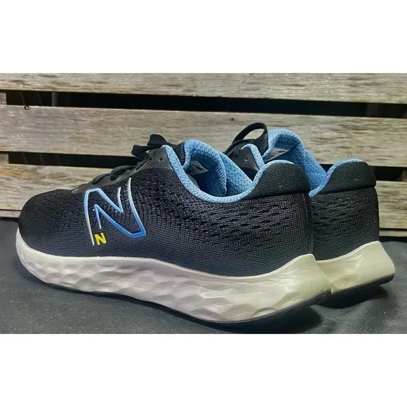 New Balance 520 V8 Men's Size 9 4E Black Running Shoes Athletic Sneakers Casual