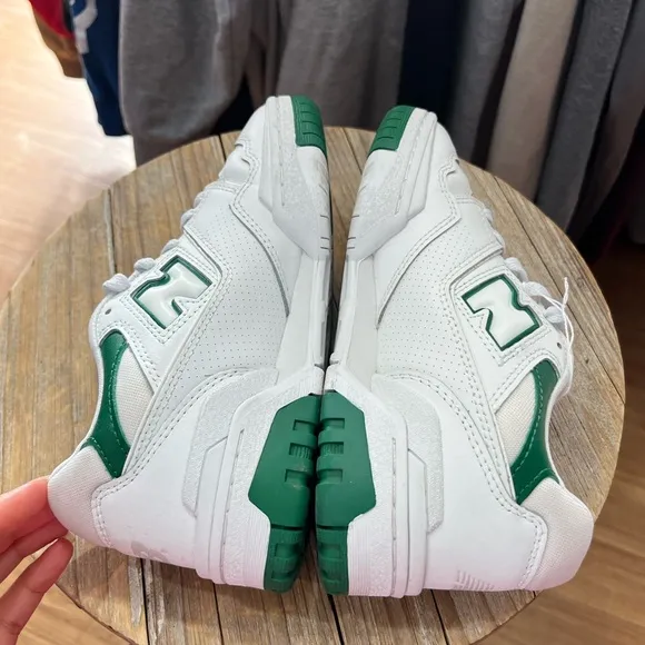 New Balance 550 sneakers in white and green 4Y