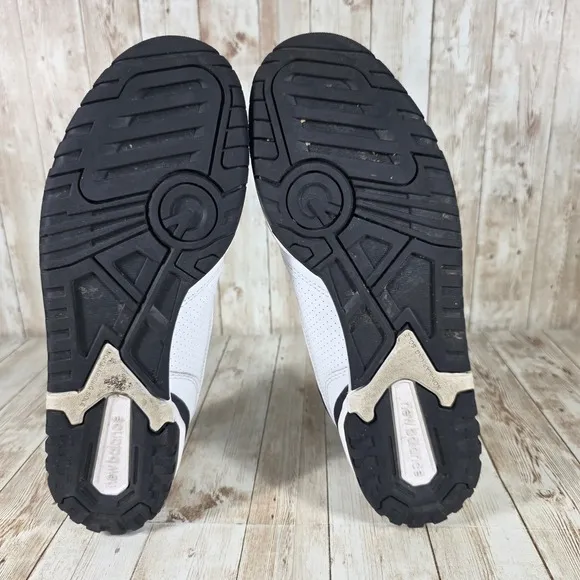 New Balance 550 Sneakers Low Top White Black Casual Shoes BB550HA1 Size 9.5