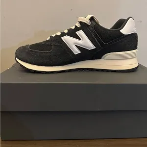 New Balance 574 NB Phantom Black Unisex Casual Sneakers