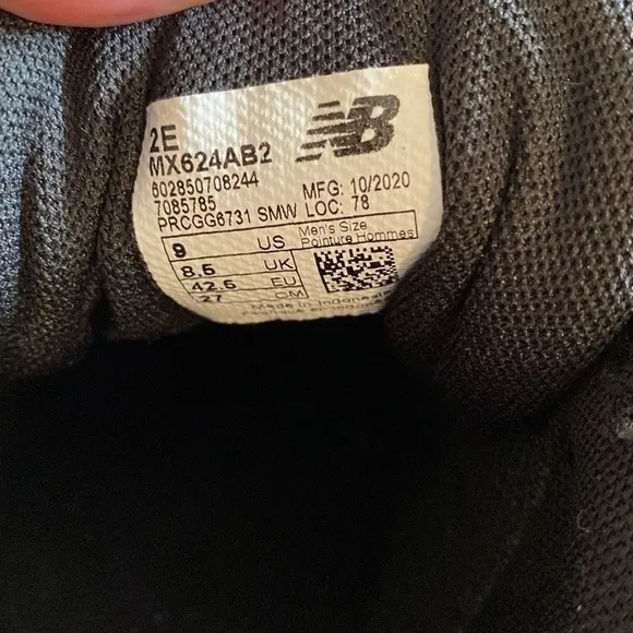 New Balance  624v2 all black premium leather upper  ABZORB® in the heel shoes