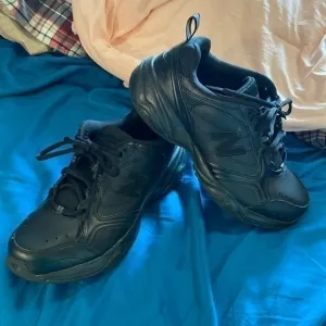 New Balance  624v2 all black premium leather upper  ABZORB® in the heel shoes