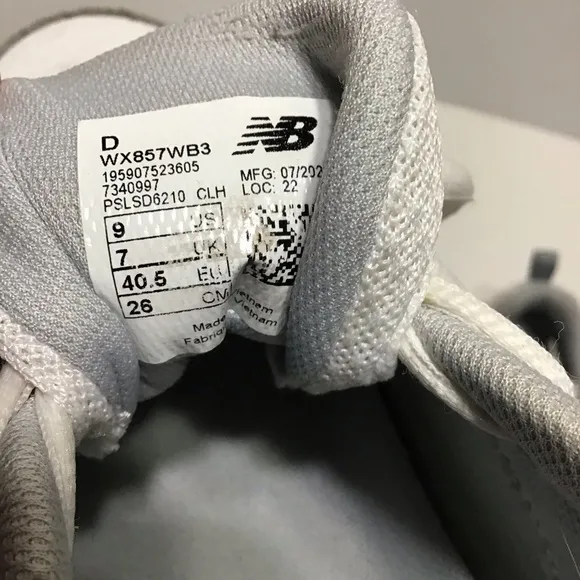 New Balance 857 V3 Womens Cyclone White Lace Up Training Shoes Size 9 Wide