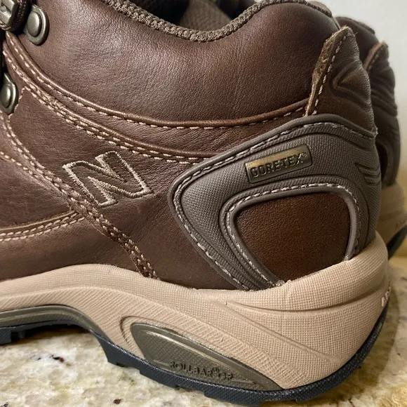 New Balance 978 WW978GT GORETEX Brown Leather Hiking Outdoor Boots Women Sz 6.5
