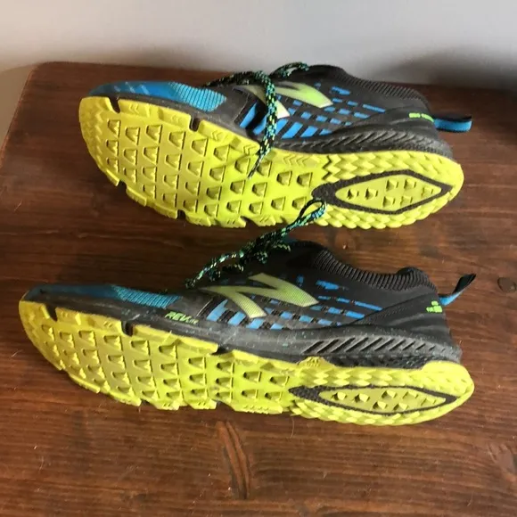 New Balance All Terrain Fuel Core Nitrel Sneakers in Black and Cobalt