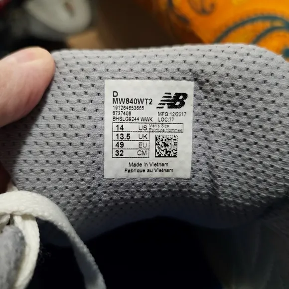 New Balance Men's 840 Walking Shoes size 14 4D (medium width) - EUC