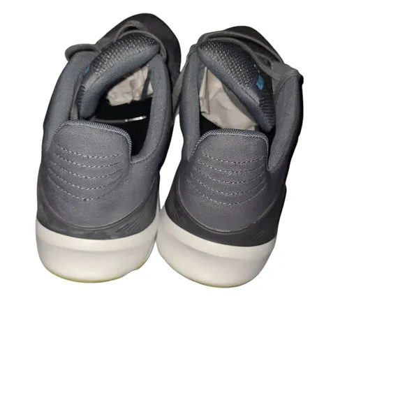 New Balance Men's Gray Running Shoes- Size 13