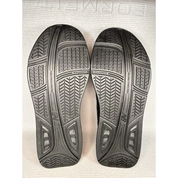 New Balance Men's Size 10.5 2E W Dual Strap Closure Thriple Black Walking Shoes