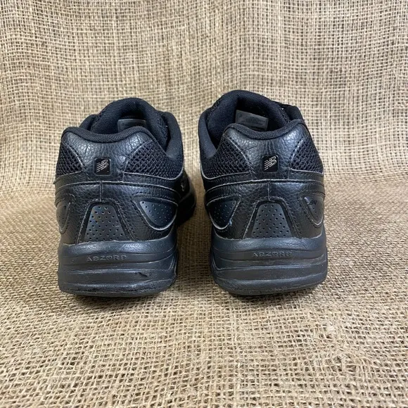 New balance running Shoe Black Walking Men's Size 10 2E