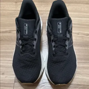 NEW BALANCE WOMEN'S FRESH FOAM ARISHI V4 RUNNING WARISEK4 SIZE 9