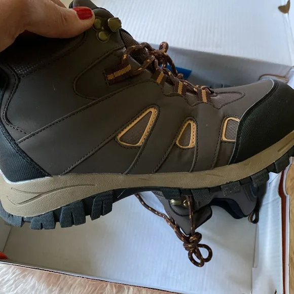 New Boys  Sz 5.5 Drew hiking trekking outdoor casual brown outdoors hiking shoes