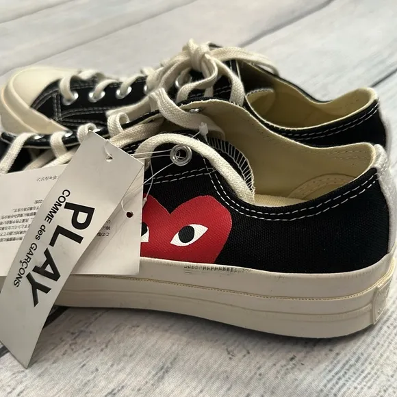 NEW Comme Des Garcons PLAY x Converse Unisex Chuck Taylor Lace Up Sneakers