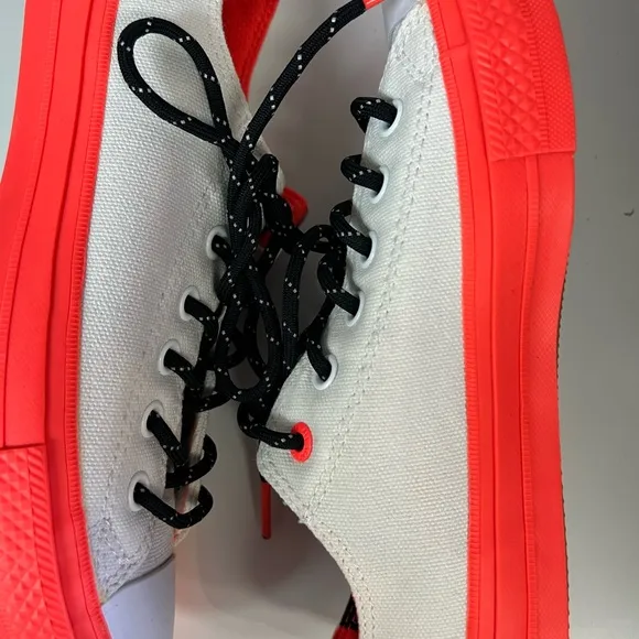 *NEW* Converse Chuck Taylor All Star II White and Neon Red Sneakers Shoe Size 7